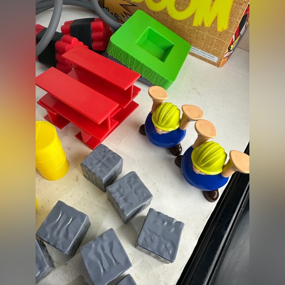 Build or Boom Block Stacking Game - Missing One Card - Picture 9 of 13